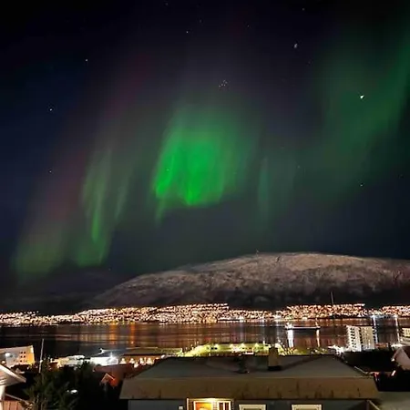 Floor With Amazing View And Location Lägenhet Tromsø