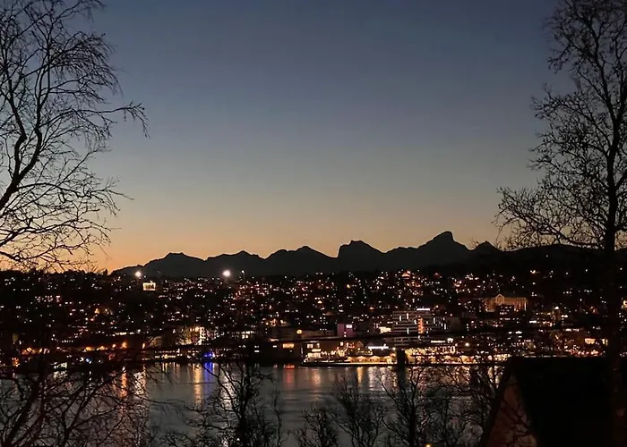 Floor With Amazing View And Location 트롬쇠